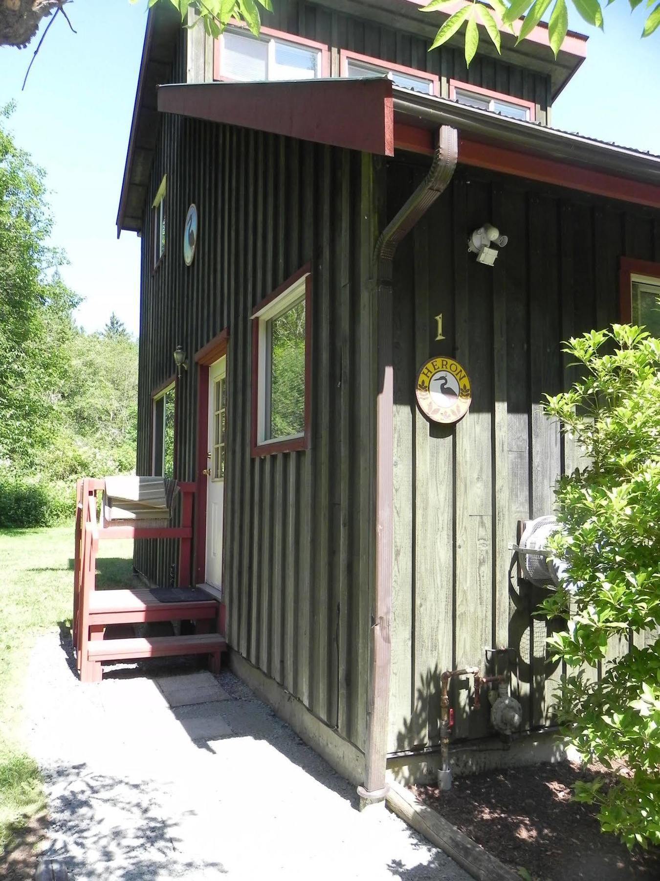 Forest Echoes Cabins Cultus Lake Екстер'єр фото